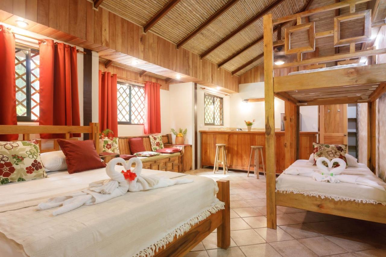 Hotel Casa Merlin Puerto Viejo de Talamanca Eksteriør billede
