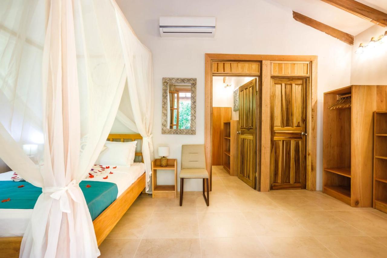 Hotel Casa Merlin Puerto Viejo de Talamanca Eksteriør billede