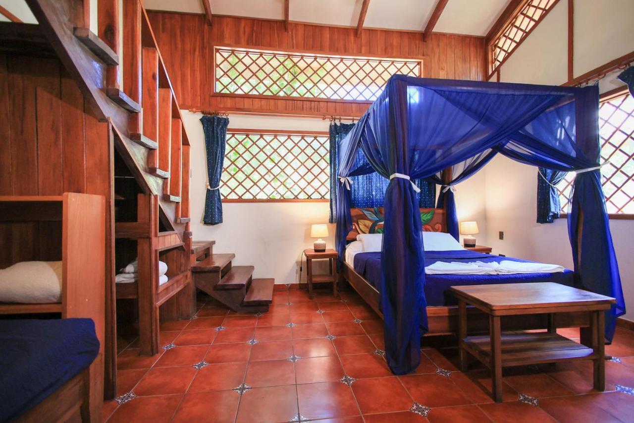 Hotel Casa Merlin Puerto Viejo de Talamanca Eksteriør billede