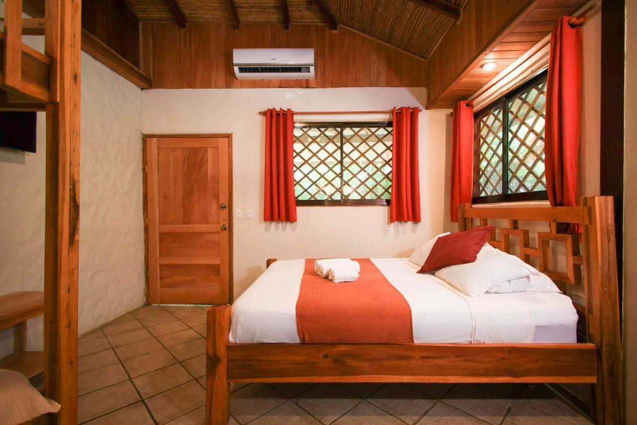 Hotel Casa Merlin Puerto Viejo de Talamanca Eksteriør billede
