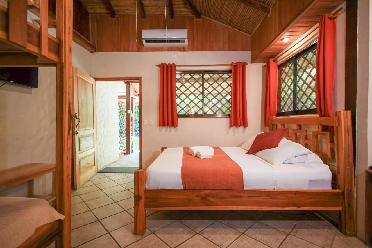 Hotel Casa Merlin Puerto Viejo de Talamanca Eksteriør billede